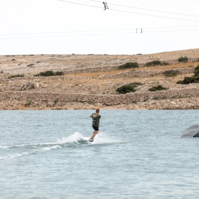 WAKEBOARDEN / WATERSKIËN