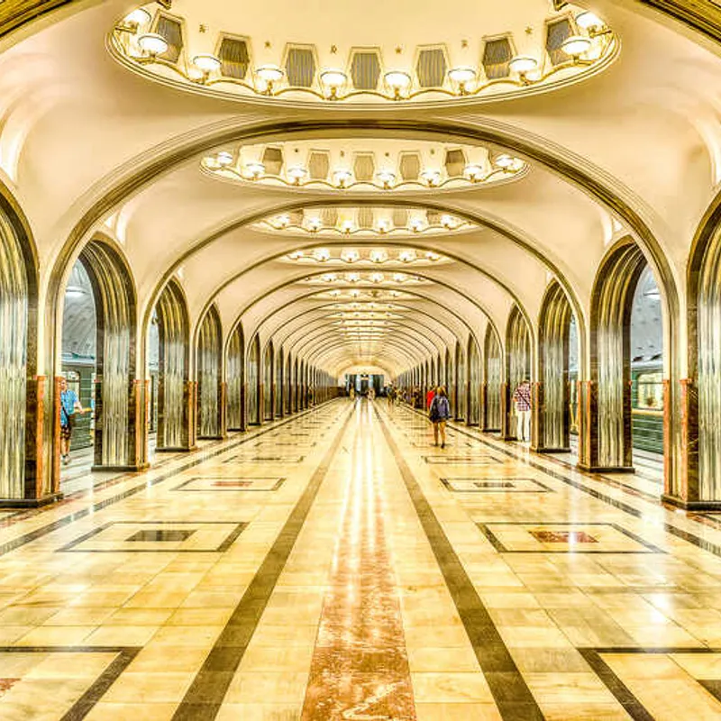 excursie - metro tour - rusland - jeugd - citytrip