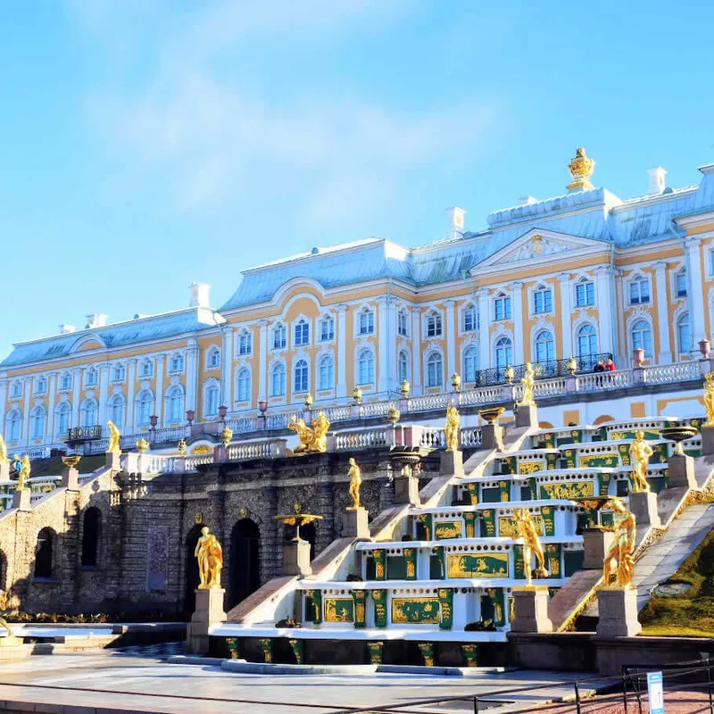 excursie - Peterhof - rusland - jongeren - travel