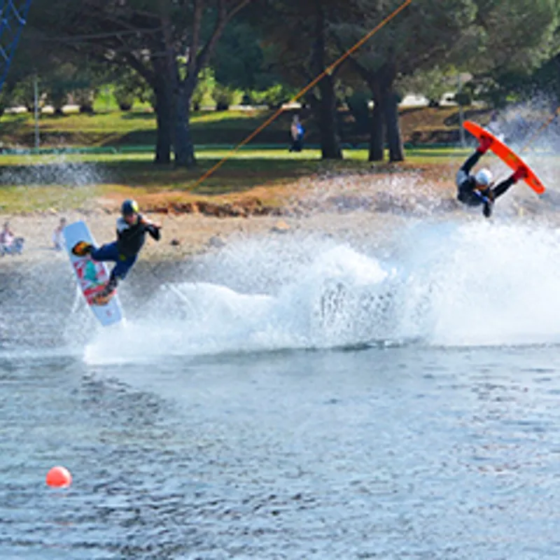 WAKEBOARDEN / WATERSKIËN