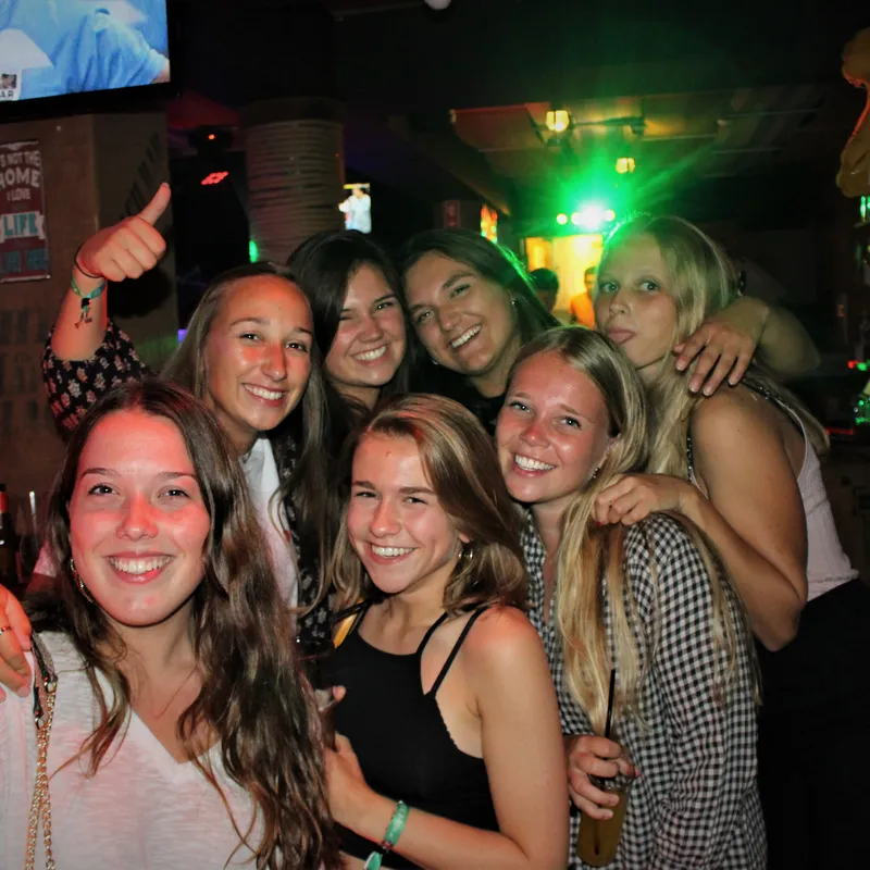 excursie-barcrawl-mallorca-studenten-reis