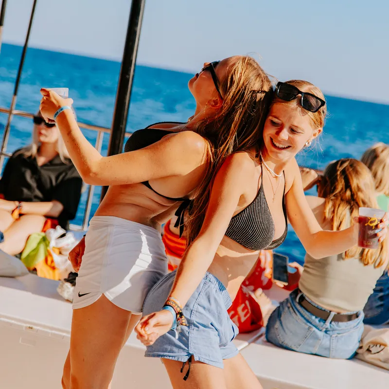 summer bash - party deal - all-in pass - ayia napa - cyprus jongerenvakantie
