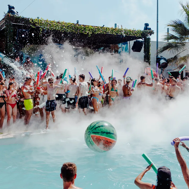 EXCURSIE - EVENT - PAKKET - ULTIMATE SUMMER PACKAGE - MALGRAT DE MAR - COSTA BRAVA - SUMMER BASH JONGERENREIZEN - JONGEREN VAKANTIE