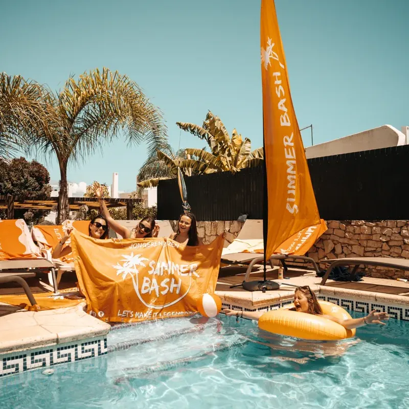 Villa - Jongeren - Albufeira - Feestvakantie - Summer Bash Jongerenreizen