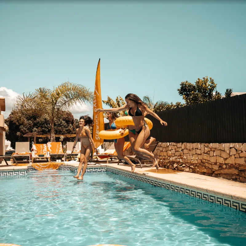 Villa - Jongeren - Albufeira - Feestvakantie - Summer Bash Jongerenreizen