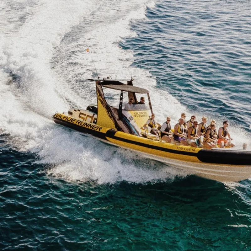 excursie - summer bash - mallorca - magaluf - bladerunner speedboat - jongeren - reis - vakantie