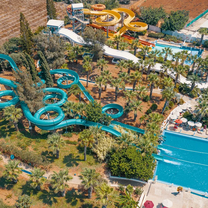 excursie - summer bash - cyprus - ayia napa - waterworld waterpark - jongeren - reis