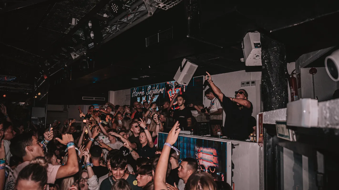 party - travelblog - salou - jeugd - reis