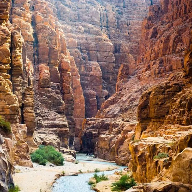 WADI MUJIB - JORDANIË - RONDREIS - EXPLORE - SUMMER BASH JONGERENREIZEN