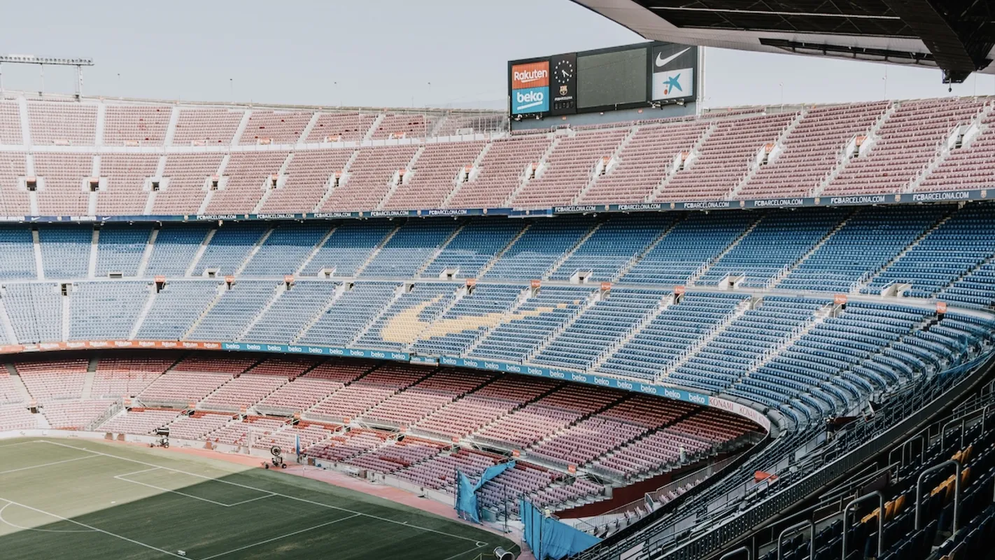 excursie - summer bash - salou - fc barca tour - camp nou - jongeren - reis