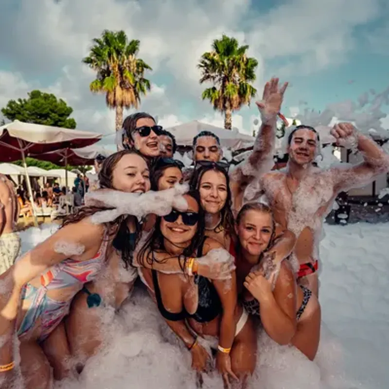 Poolparty - Jongeren - Examenreis - Albufeira - Summer Bash Jongerenreizen