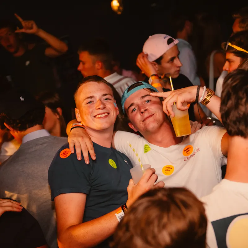 Uitgaan - Jongeren - Examenreis - Albufeira - Summer Bash Jongerenreizen