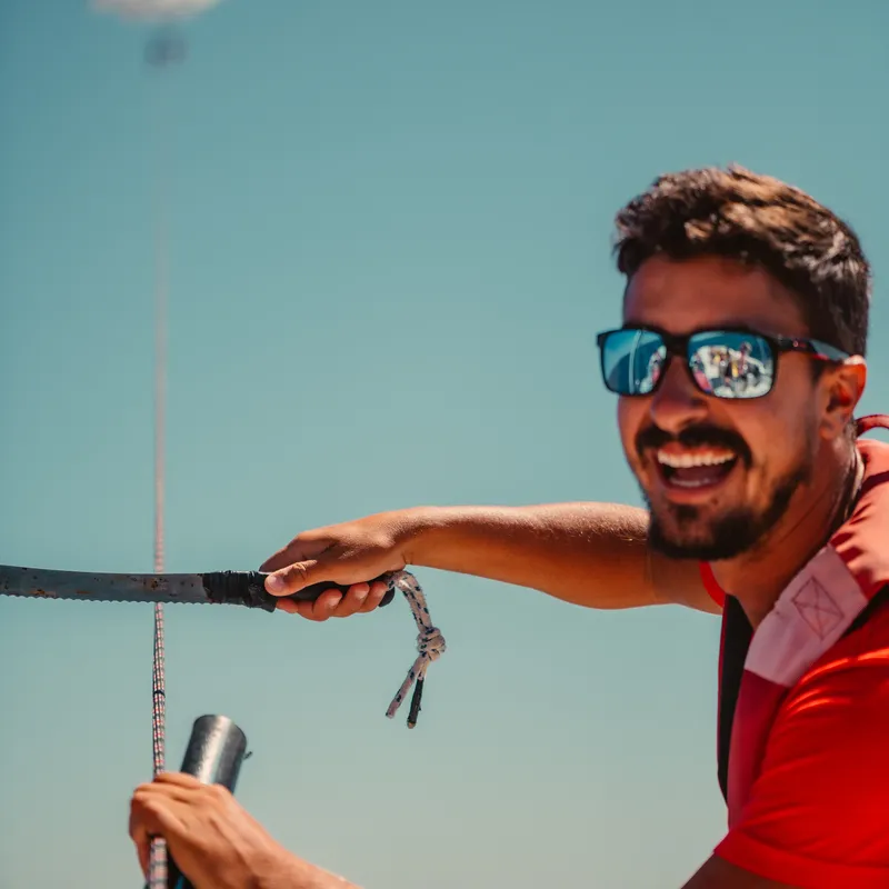 albufeira-algarve-portugal-parasailing-uitstap-activiteit