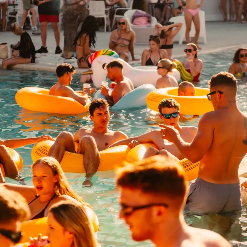 Poolparty - Jongeren - Examenreis - Albufeira - Summer Bash Jongerenreizen