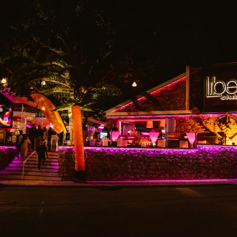 ALBUFEIRA___WHITE_PARTY___4SEP_2_min-81de8a02-b1b2-4f26-b3b1-2ba3d44b3223