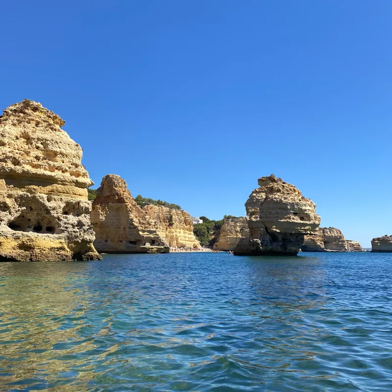 Albufeira_SummerBash_Kayak_Benagil_Jongerenvakantie2-1c3f3b3f-d3a0-4ebe-a415-e93f6ec58c66