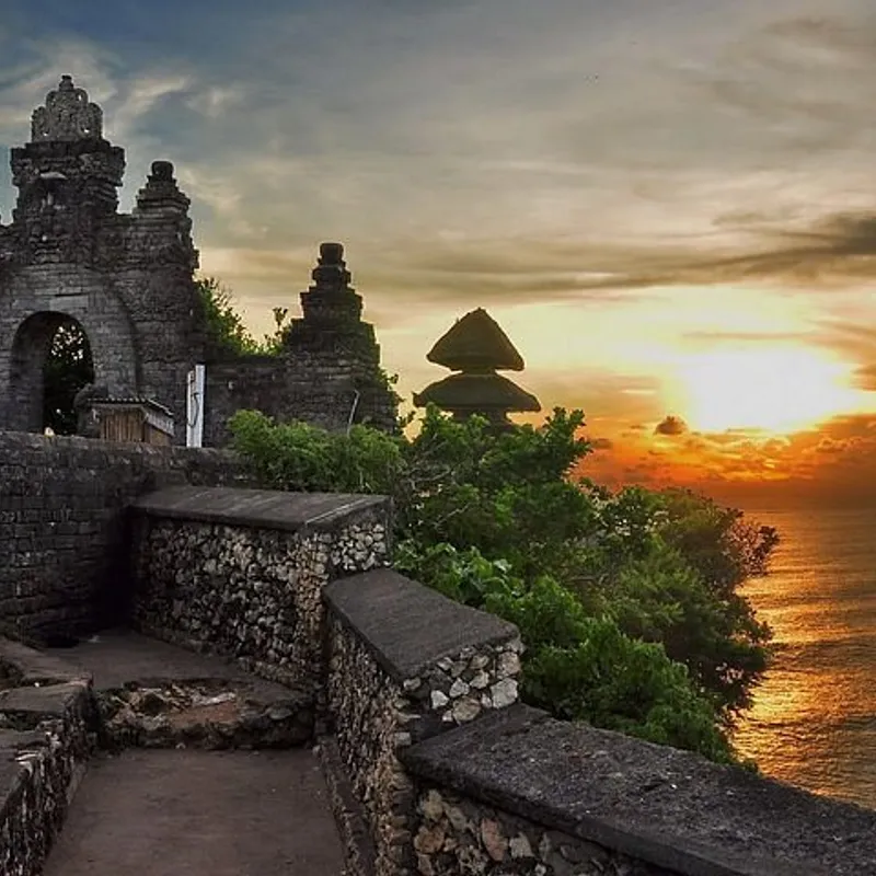Uluwatu - Bali - Explore - Jongeren reizen 