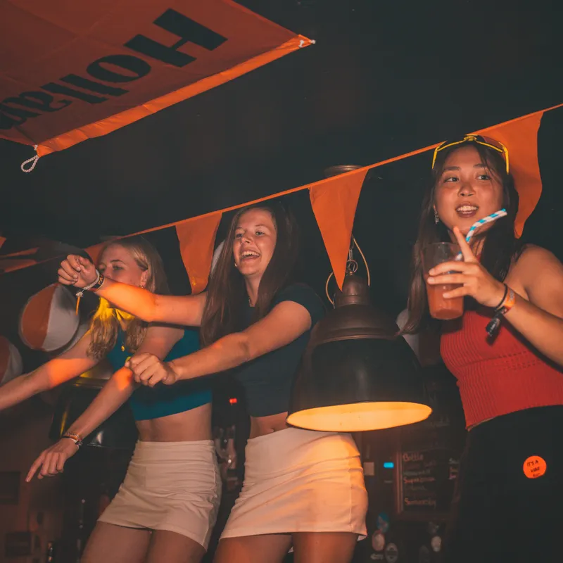 Bar_Crawl___El_Arenal___Mallorca_new__6_-919f12a4-8255-4e93-8c72-5a7f475f377c