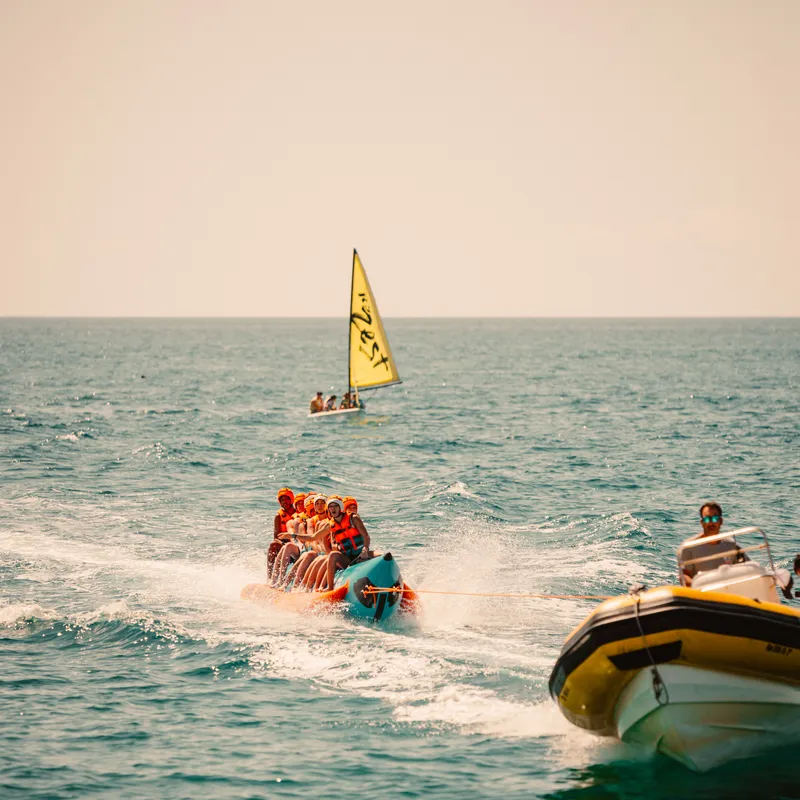 reisrebbels - zomerkamp - jeugdkamp - jongerenreizen - summer bash