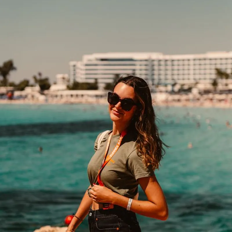 Bente - Office - Summer Bash Jongerenreizen