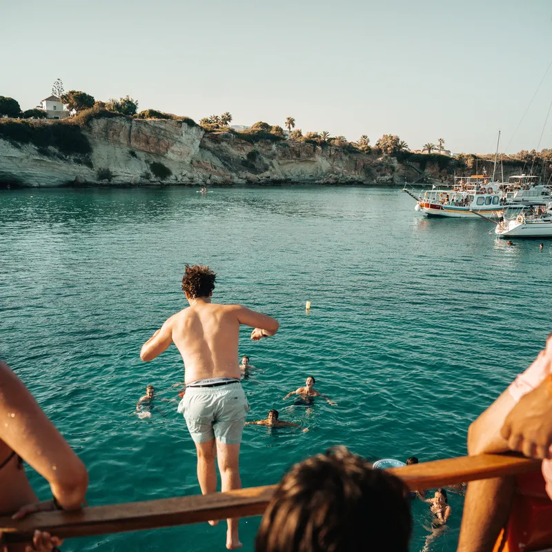 chersonissos-partyboat-activiteit-uitgaan-griekenland