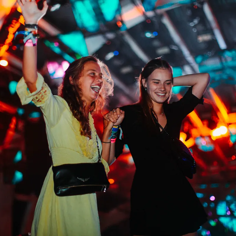 E97A4347-1a2c323c-0592-40fa-80ae-f3045e07305c