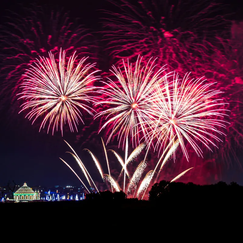 Fireworks___Malta___Summer_Bash-98d63433-8ad8-4c59-9fb2-f730bfff542f