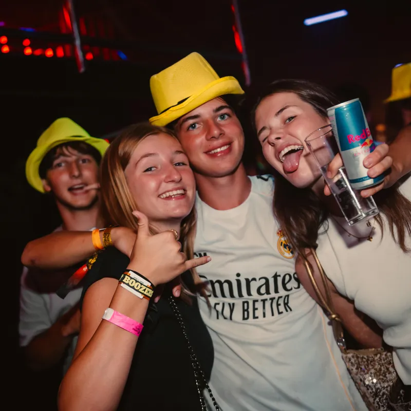 partyclubcard-lloretdemar-summerbash