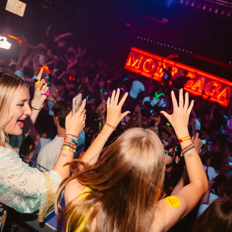 Moëf Gaga - Lloret de Mar - Examenreis - Summer Bash Jongerenreizen