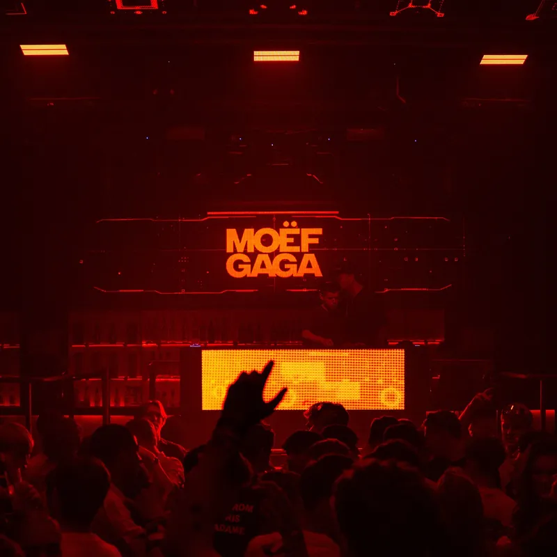 Moëf Gaga - Uitgaan - Lloret de Mar - Examenreis - Summer Bash Jongerenreizen