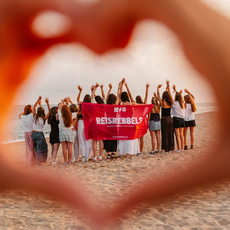 REISREBELS___COSTA_BRAVA___SHOOT_SUNSET___24AUG_17__1_-31006a97-8f17-4f75-be5b-ebecc4b3e879