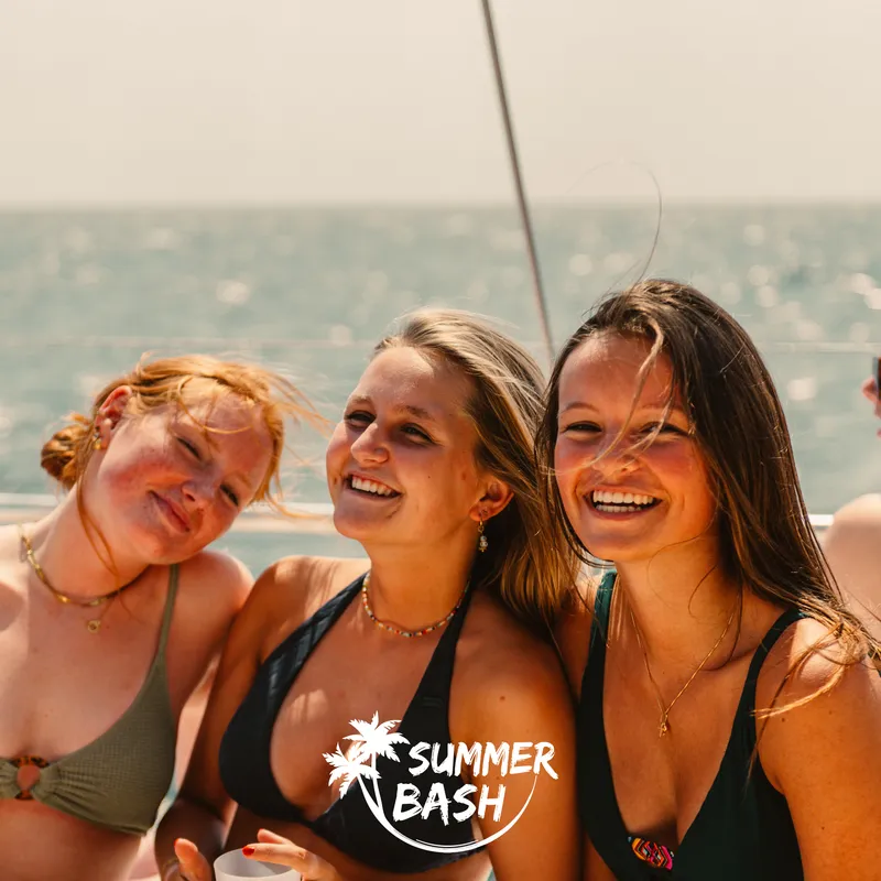 Relax_Catamaran___El_Arenal___Mallorca_new__2_-2a4fd763-f15a-4263-badb-55d2583cf380