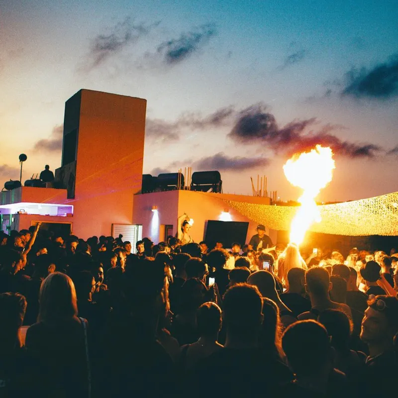 ROOFTOP PARTY