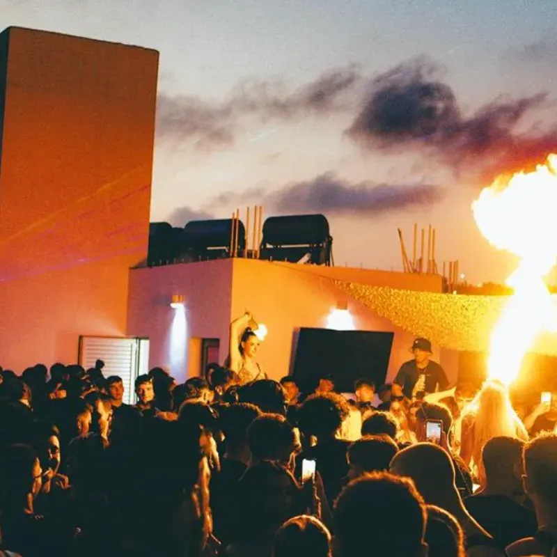 ROOFTOP PARTY