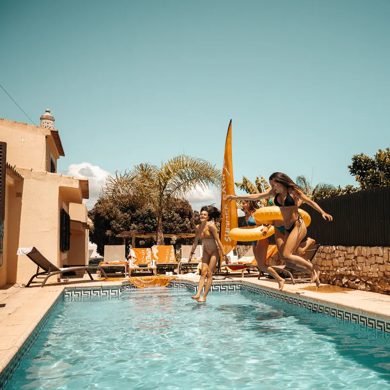 jongerenvakantie-zomer-jongerenreis-summerbash-zomervakantie-boeken