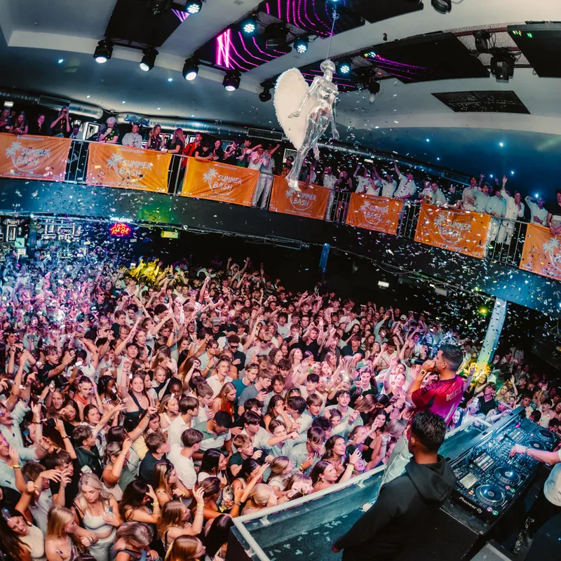 SUMMER BASH PARTY CLUBKAART