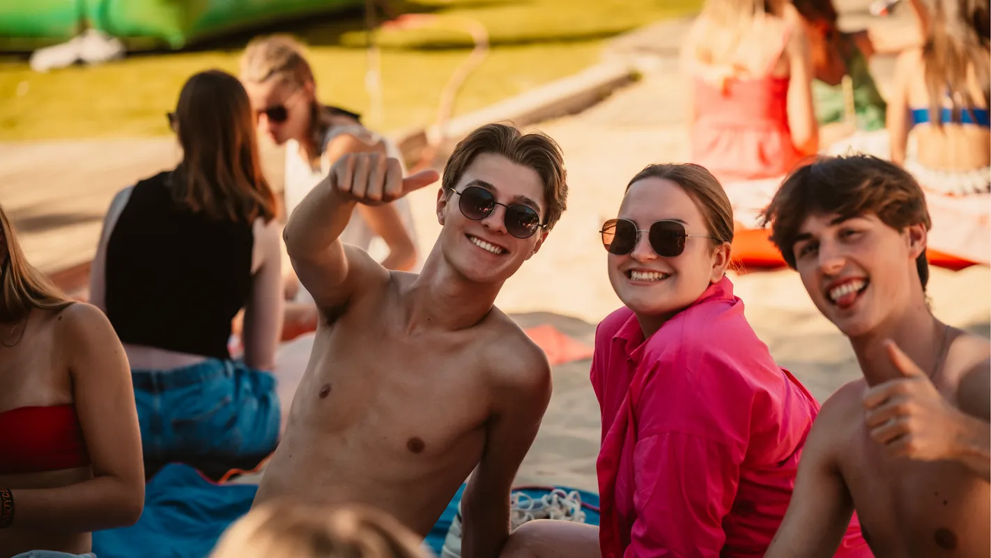 "Ik kom voor de zon" ☀️ Party pakket