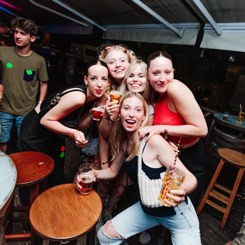 Celebration - Feestcafe - Open Bar - Albufeira - Summer Bash Jongerenreizen