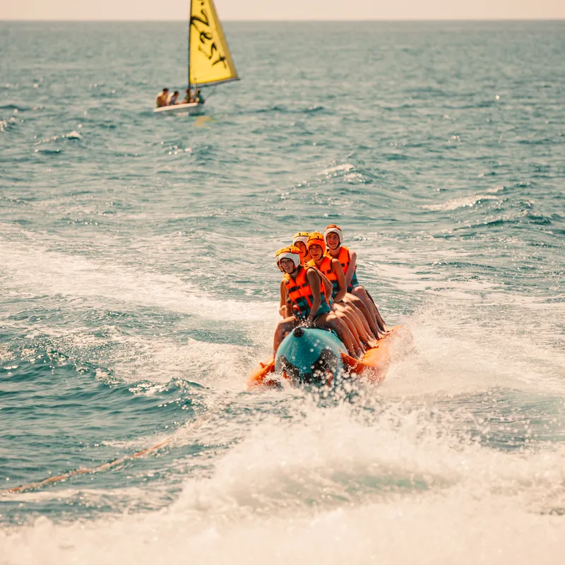 reisrebbels - malgrat de mar - malgrat madness - zomerkamp - begeleide zomerreis