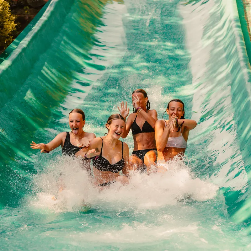 reisrebbels - malgrat de mar - programma - begeleid - reizen - kampen