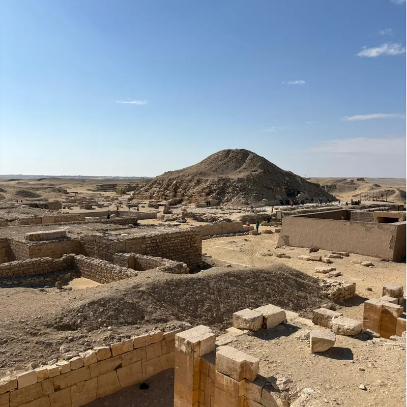 Summer_Bash_jongerenreizen___rondreis_Egypte___Saqqara_14-f2fb7d32-e02c-4422-9a8d-6ee0d2ddfe58