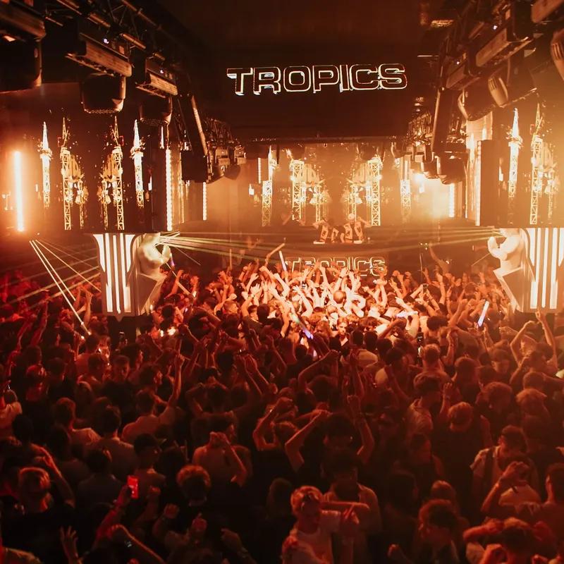 Tropics - Uitgaan - Lloret de Mar - Examenreis - Summer Bash Jongerenreizen