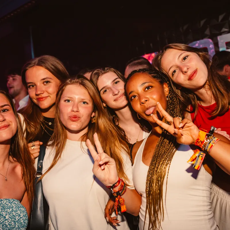 malgratdemar_lloretbynight_uitstap_kamp_event_uitgaan-b5d8c417-9f27-402c-abb6-5c058adf7fb4