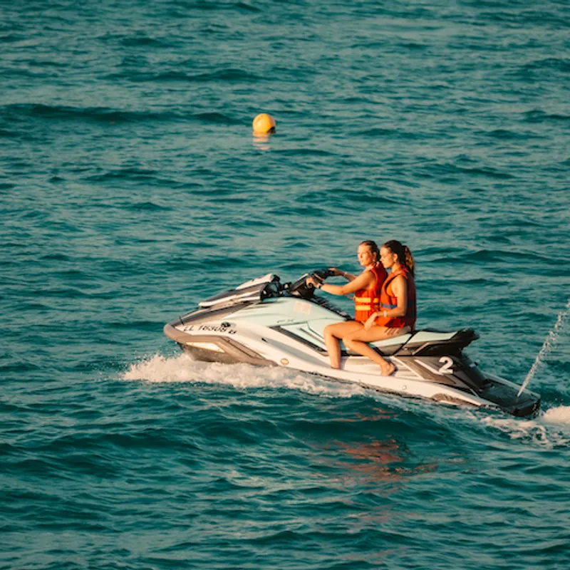 jetski - calella - summer bash - jongerenreis