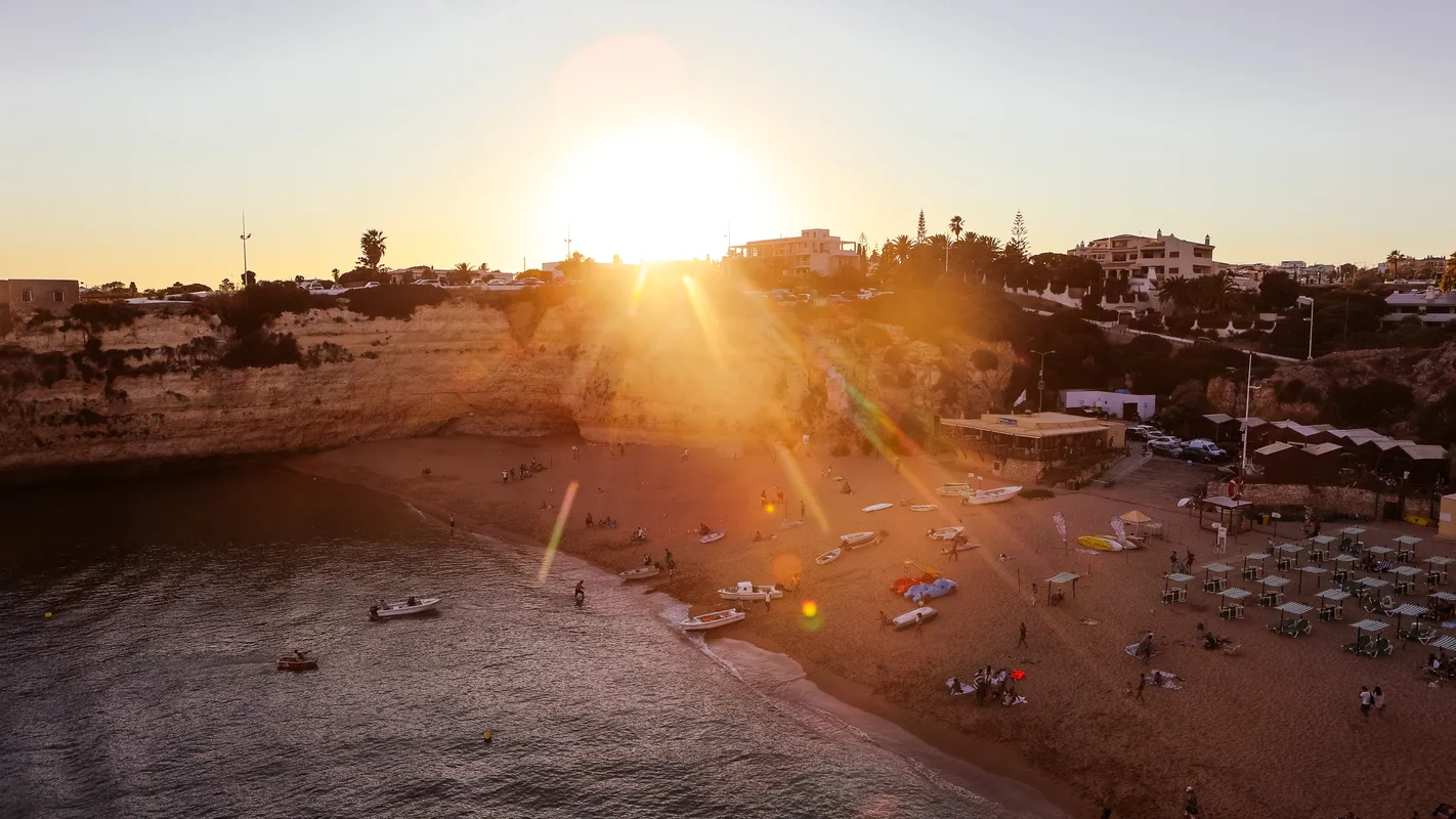 stranden - travelblog - albufeira - jongerenreizen - Summer Bash