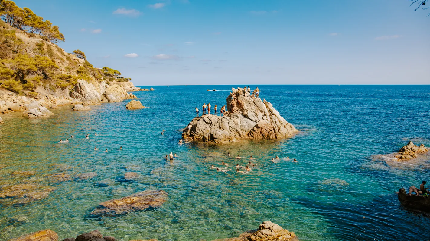 beach - travelblog - costa brava - studenten - trip