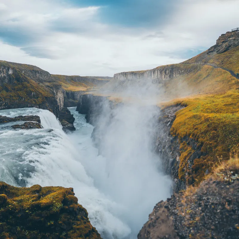 GULLFOSS-WATERVAL - IJSLAND - RONDREIS - SUMMERBASH - JONGERENREIZEN