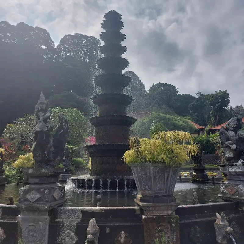 rondreis - tirta gangga - bali - summer bash - explore - jongerenreizen