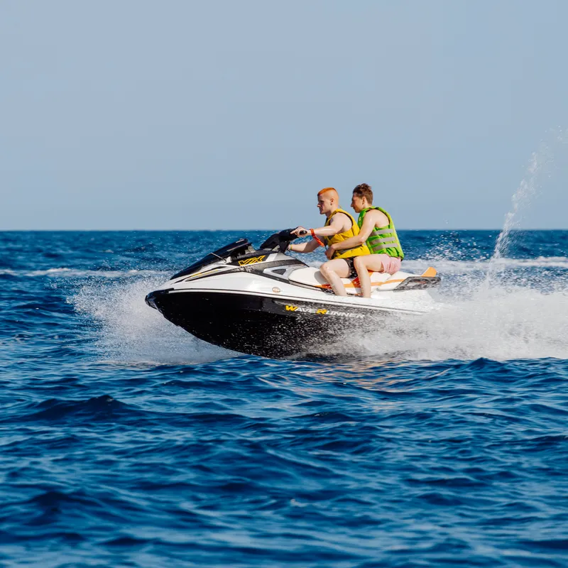 malgratdemar-jetski-uitstap-kamp-spanje