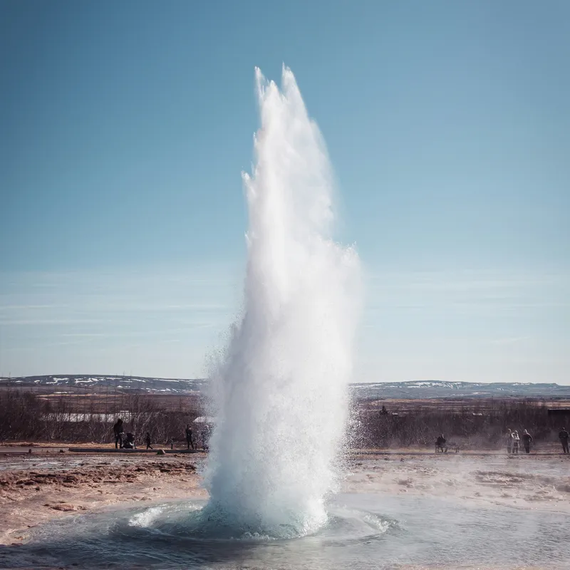 GEYSIR - IJSLAND - RONDREIS - SUMMERBASH - JONGERENREIZEN
